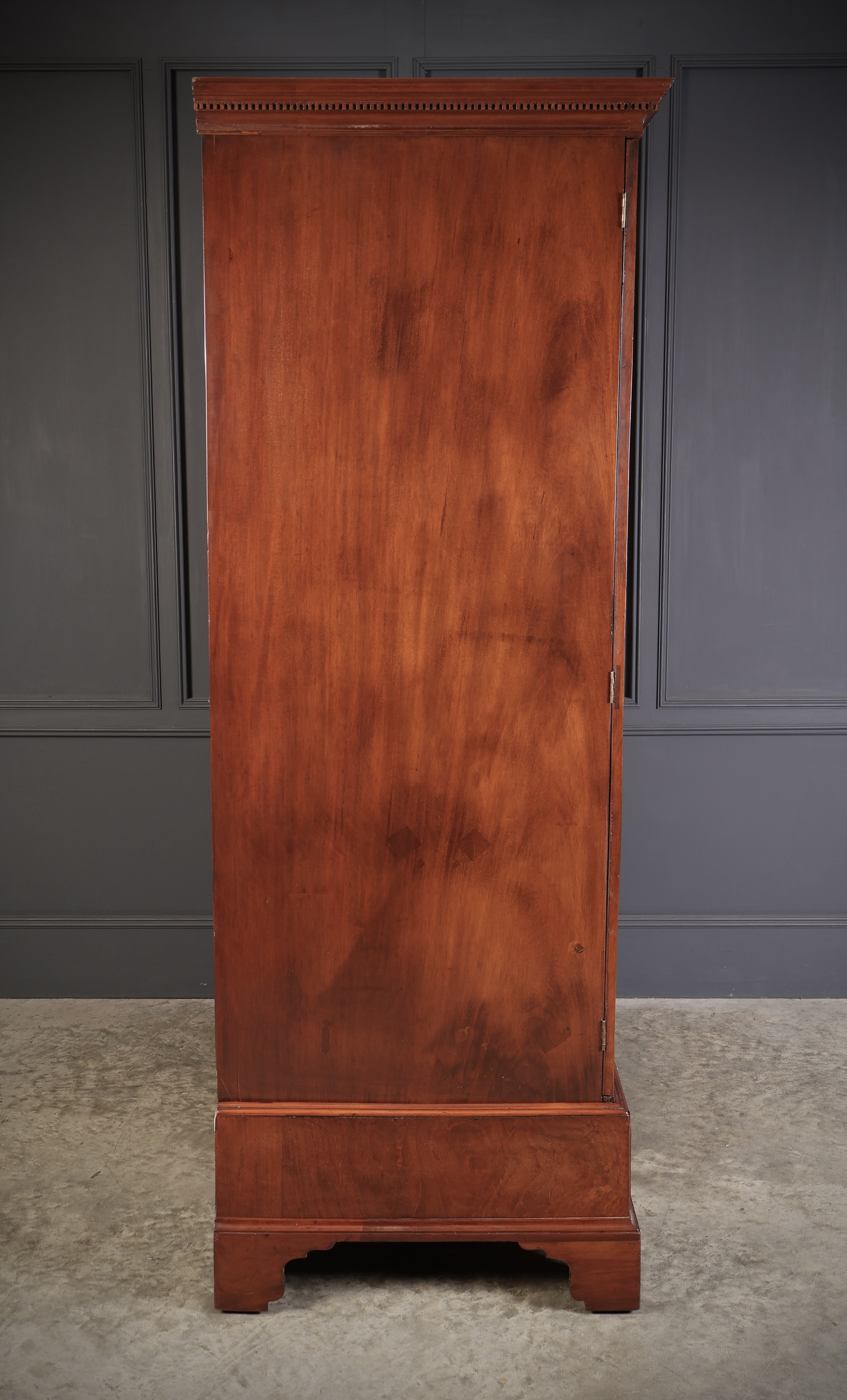 Large Georgian Mahogany Wardrobe - Image 9
